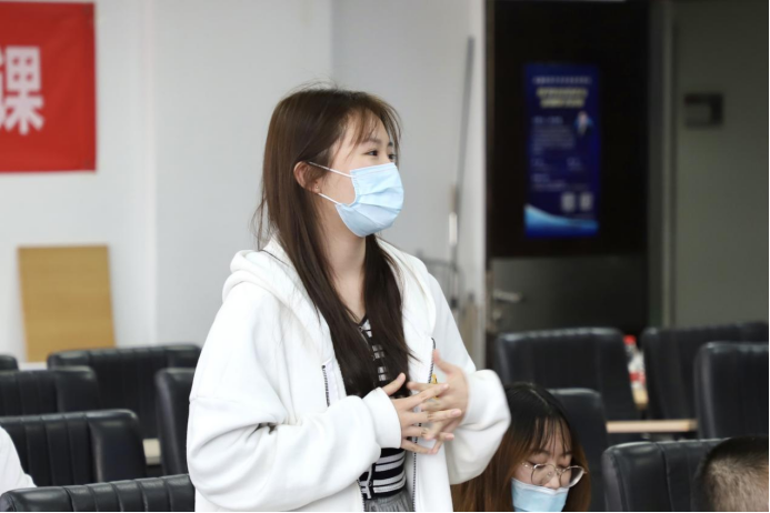 狗万